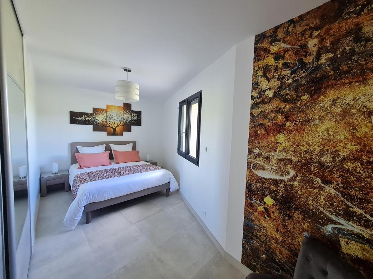 Mas Des Fugueyrolles Bed & Breakfast Cavaillon Exterior photo